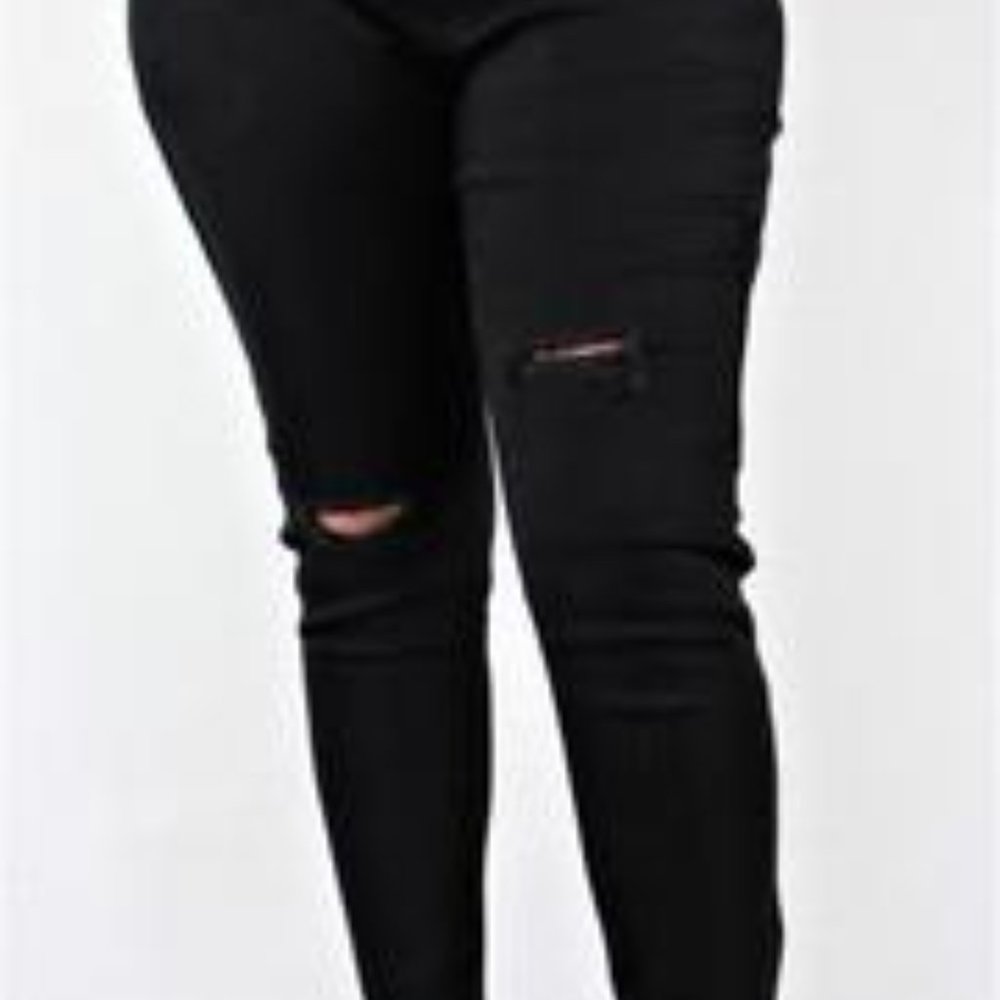 🔴NOT FOR SALE🔴Plus Size Black Ripped Jeans
